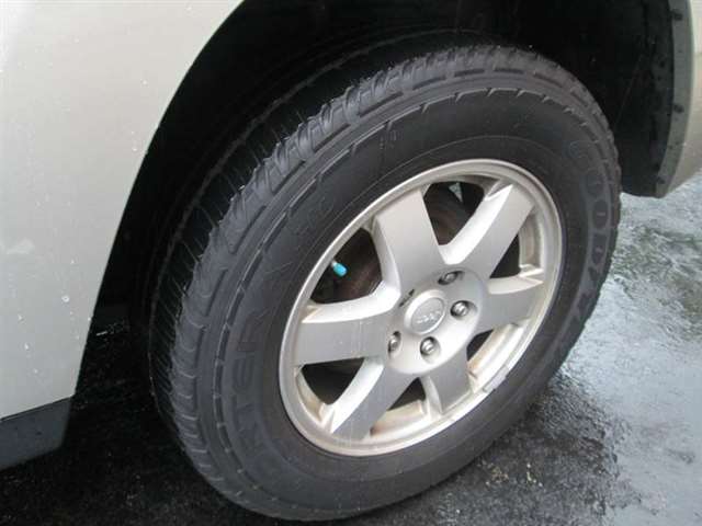 2010 Jeep Grand Cherokee 4x4 Laredo 4dr SUV